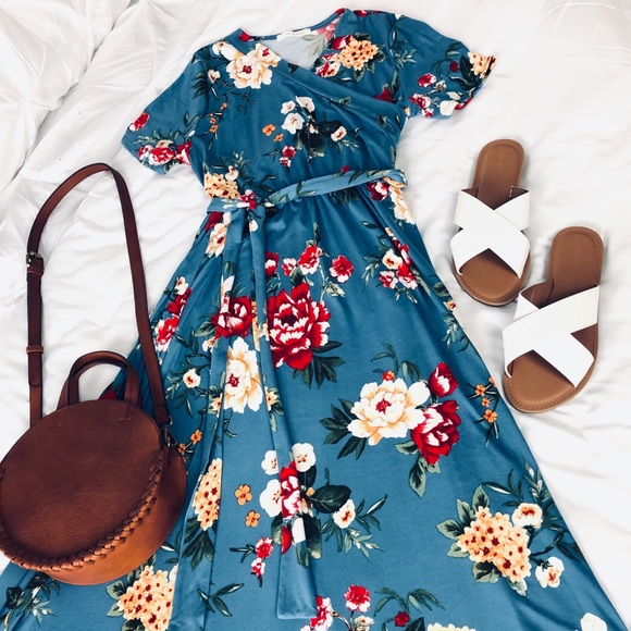 Maxi Floral Dress - Picture 2 of 5